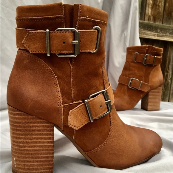 Vince Camuto whiskey brown boots size 8 -38 - Picture 8 of 9